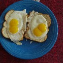571_Two eggs four yolks 12x18 300ppi 20100509 IMGP1870