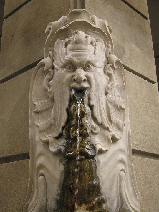 _Florence_Fountain_IMG_2124_20100806